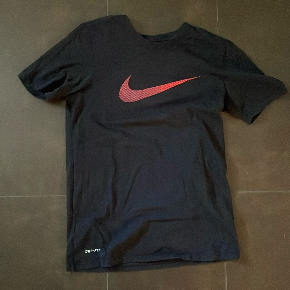 Black Nike Dri-Fit shirt with red check